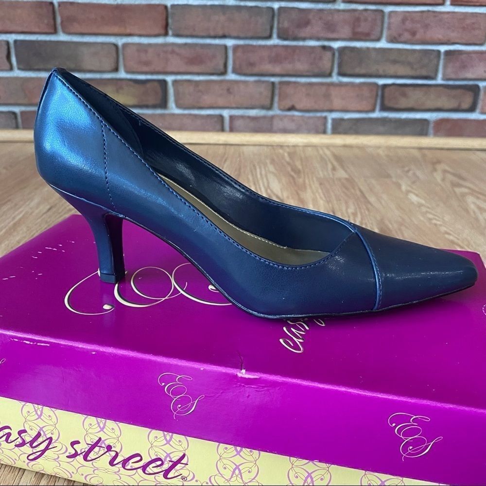 Easy Street Navy Chiffon Pumps 2" Heel Size 7 - Picture 8 of 13